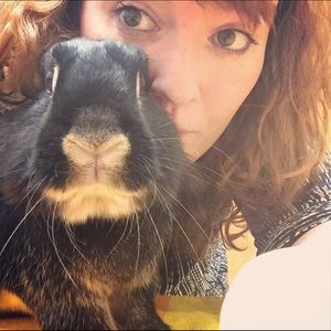 Meet your Posher, Laura